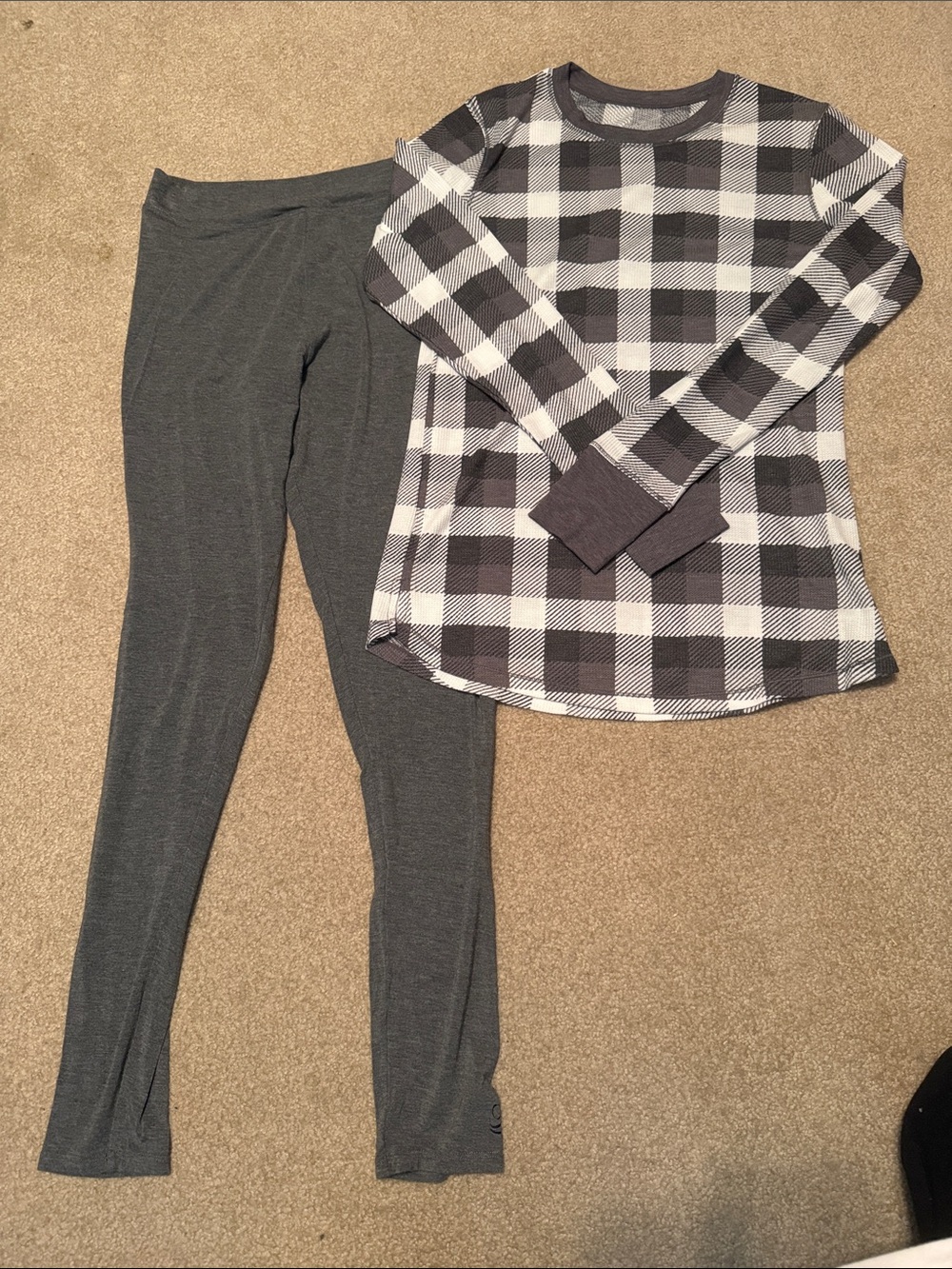 Cuddl Duds Gray & White Plaid Long Sleeve Top with Gray Leggings